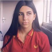 Étudiante en droit et passionnée d’histoire cherche des élèves à qui transmettre son savoir